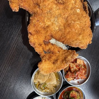 Dawa Kitchen - Chicken Katsu (underneath is a layer of rice and delicious sauce): the banchan is so fresh and delightful - Korean Near Me - Los Alamitos, California