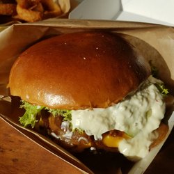 Backyard Burger - Old timer burger