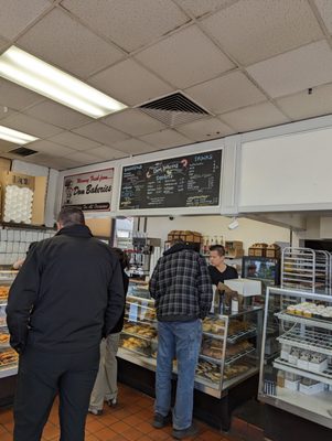 Dom Bakeries by null