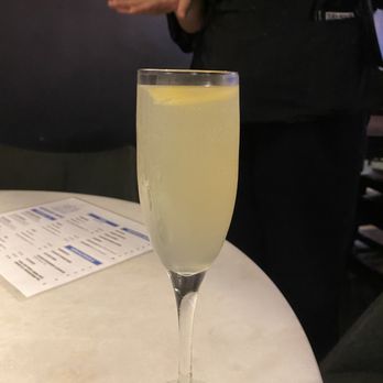 1959 Kitchen & Bar - All that shimmers cocktail - American Near Me - Chicago, Illinois
