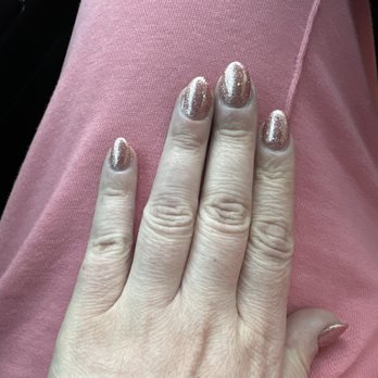 Nice Nails Spa - Amazing natural looking acrylic nails by Jennifer - Nail Salons Near Me - San Carlos, California