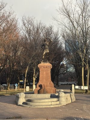 Commonwealth Avenue Mall by null