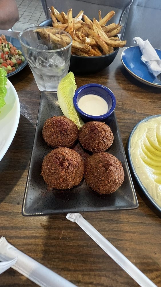 Azrak Mediterranean Cuisine Logo