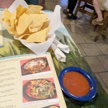 El Maguey - Chips & Salsa - Mexican Near Me - Grover, Missouri