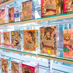 Take Toys性玩具店