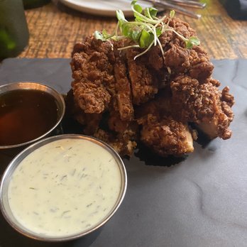 Le Chick - Cocktail Bars Near Me - Miami, Florida