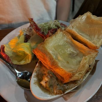 Rocker Oysterfeller's - Lobster pot pie - Seafood Near Me - Bodega Bay, California Rocker Oysterfeller's - Lobster pot pie - Seafood Near Me - Bodega Bay, California