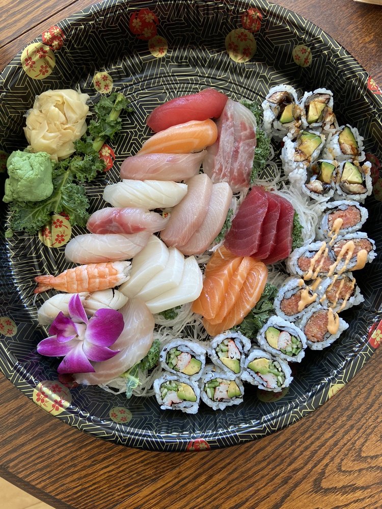 Food from HANA Japanese Restaurant