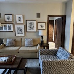 8050 Northstar Village - Living room