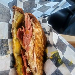 Grillers Meats Salmon Arm - Ruben sandwich I should have opted for the extra meat but it was a little chewy