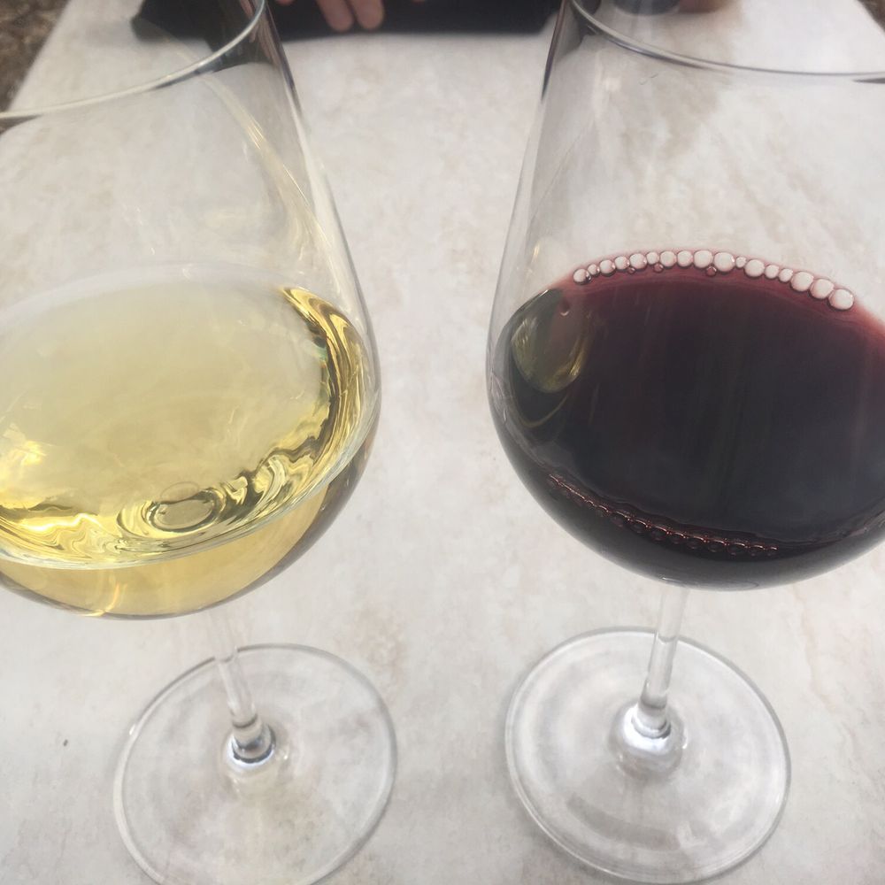 Lake Breeze Vineyards - Wineries Near Me - Naramata, British Columbia Lake Breeze Vineyards - Wineries Near Me - Naramata, British Columbia