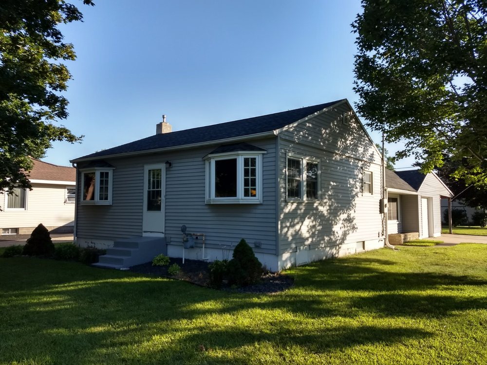 DARR AUCTIONS & REALTY Updated August 2024 504 S Mill St, Rushford
