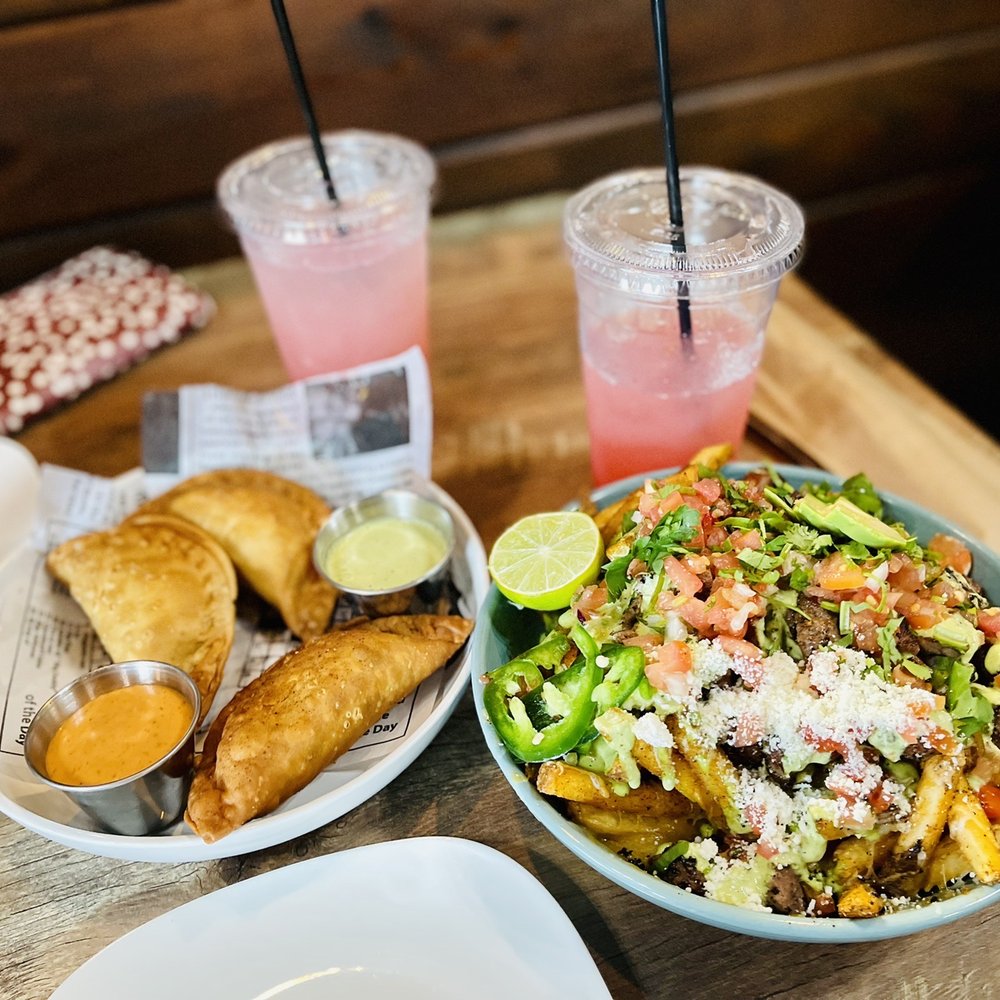 375 Social Kitchen - Strawberry lemonade, beef empanadas and carne asad fries - Asian Fusion Near Me - Universal City, Texas 375 Social Kitchen - Strawberry lemonade, beef empanadas and carne asad fries - Asian Fusion Near Me - Universal City, Texas