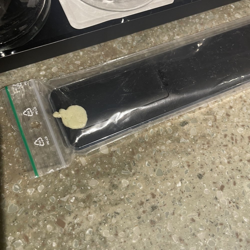Radisson Blu Scandinavia Hotel - Keep finding chewed gum everywhere - Hotels Near Me - Göteborg, H