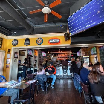 Swig - Inside - Bars Near Me - Perrysburg, Ohio