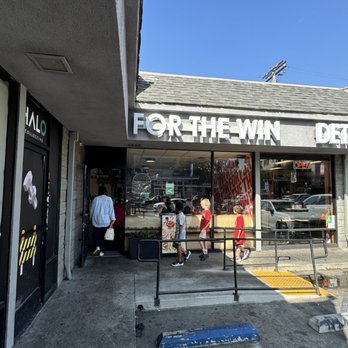 For the Win - Burgers Near Me - Los Angeles, California