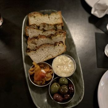 Olives and Oil - bread w/ garlic spread - Bars Near Me - New Haven, Connecticut
