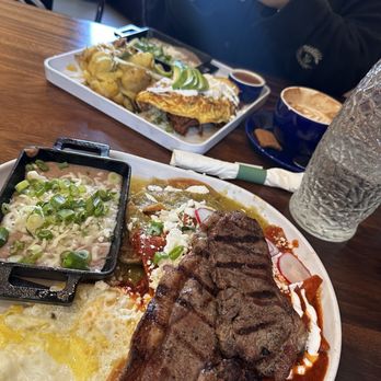 Gina's Kitchen +Catering - Chilaquiles Divorciados & Birria Birria Machaca Omelette - Breakfast & Brunch Near Me - Rancho Cucamonga, California