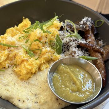 The Alna Store - Cacio e Pepe grits with scrambled eggs, roasted mushrooms, and tomatillo sauce - New American Near Me - Alna, Maine