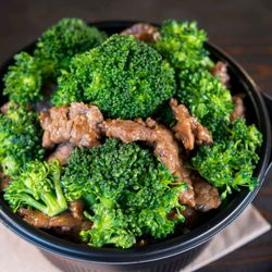 Panda Stick - Broccoli Beef Bowl