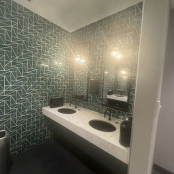 Caroline - Bathroom - Bakeries Near Me - Austin, Texas Caroline - Bathroom - Bakeries Near Me - Austin, Texas