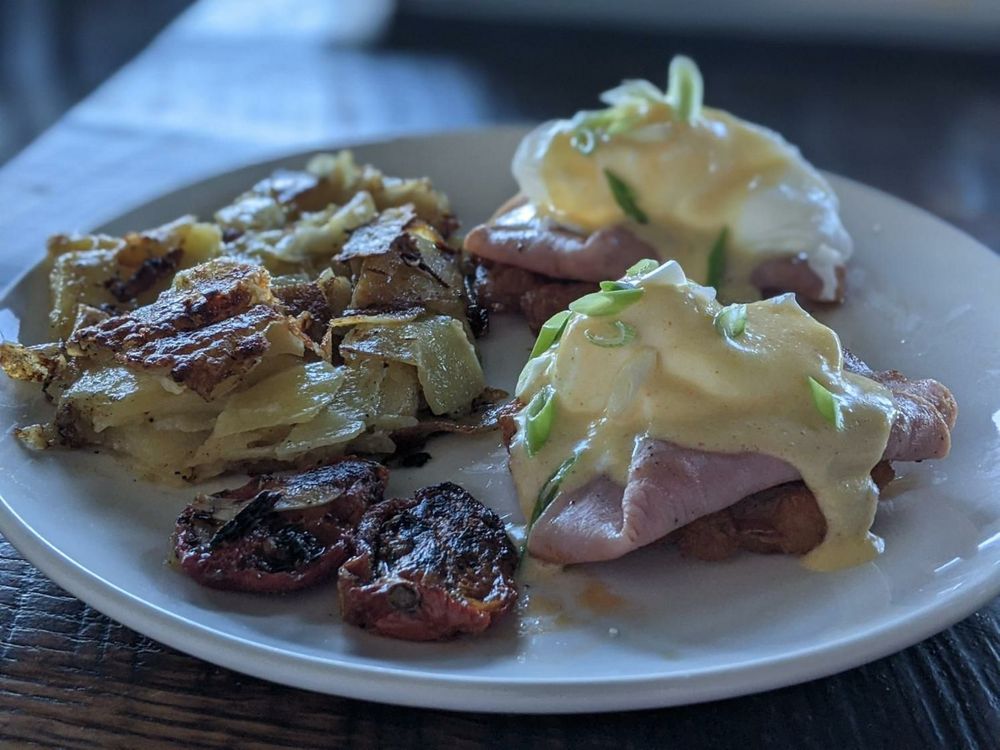 PIG’S EAR AMERICAN BISTRO 178 Photos & 245 Reviews 75 N 2000 W