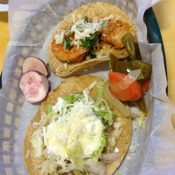 Jennifer's Taqueria - Chicken and veggie tacos - Mexican Near Me - Mountain View, California