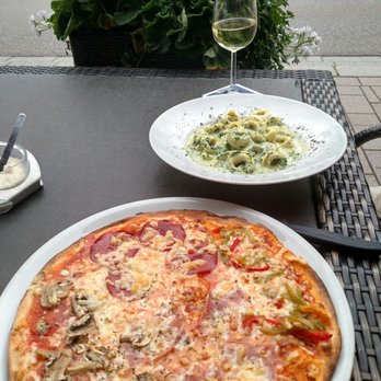Pizzeria Pinocchio - Pizza, pasta and wine. All good and reasonable price. Crowded place, you may have to wait a bit. It was full inside but outside was open. - Pizza Near Me - Triberg, BW Pizzeria Pinocchio - Pizza, pasta and wine. All good and reasonable price. Crowded place, you may have to wait a bit. It was full inside but outside was open. - Pizza Near Me - Triberg, BW