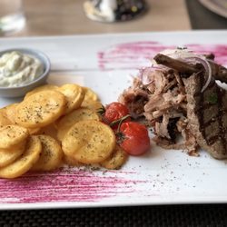 Michalis & FRIENDS - Lamm, Gyros