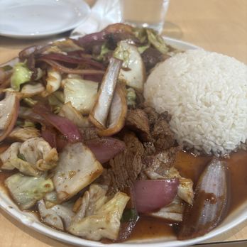 Inkas - Beef and Vegetable Saltado - Peruvian Near Me - Irvine, California Inkas - Beef and Vegetable Saltado - Peruvian Near Me - Irvine, California