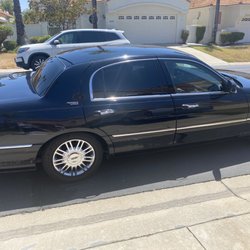 Everest Limo and Town Car Service - Town car