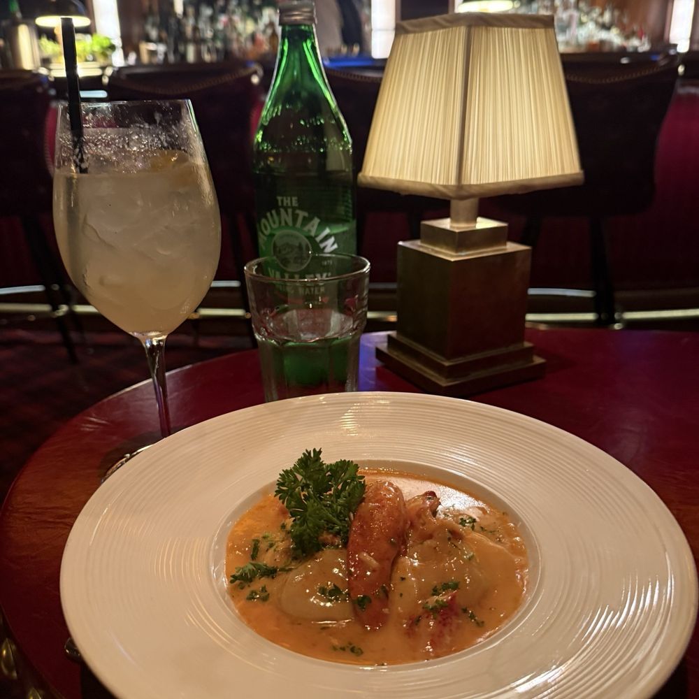 Drake's Hollywood - Steakhouses Near Me - Houston, Texas Drake's Hollywood - Steakhouses Near Me - Houston, Texas