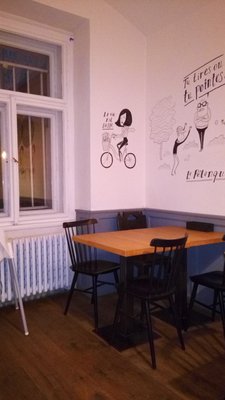 Bistro à Table! by null