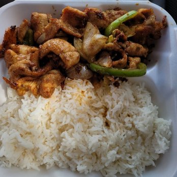 Yummy Banh Mi - Lemongrass Chicken Rice Plate - Vietnamese Near Me - Everett, Washington