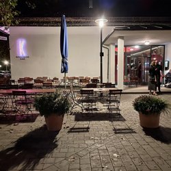 Kongress Bar - Nice spot for after dinner sips & be seen !