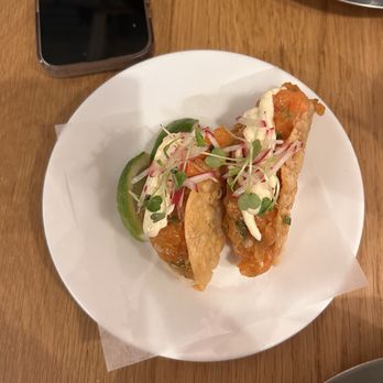 Afuri - Salmon sushi taco - Ramen Near Me - Houston, Texas Afuri - Salmon sushi taco - Ramen Near Me - Houston, Texas