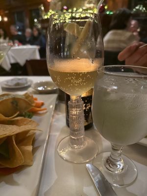 512 Bistro Bar & Restaurant by null