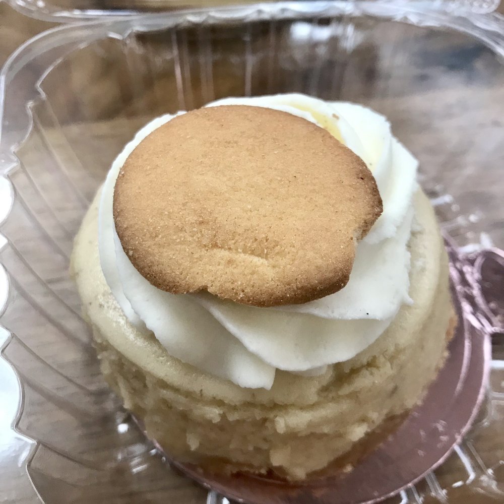 The Cheesecake Cafe - Banana pudding cheesecake - Desserts Near Me - Baltimore, Maryland