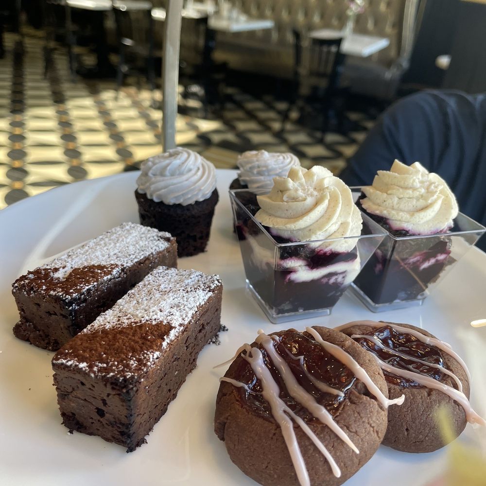 Taste117 - Sweets (brownie, cupcake, thumbprint cookie, blackberries and cream) - Specialty Food Near Me - Provo, Utah Taste117 - Sweets (brownie, cupcake, thumbprint cookie, blackberries and cream) - Specialty Food Near Me - Provo, Utah