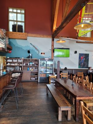 Howe Sound Inn & Brewing by null