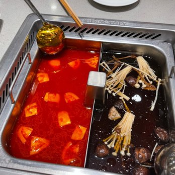 Haidilao Hot Pot - Chinese Near Me - Markham, Ontario