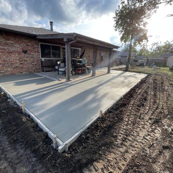 ACT Concrete - Wrap around patio and sidewalk - Rowlett - Masonry/Concrete Near Me - Rowlett, Texas ACT Concrete - Wrap around patio and sidewalk - Rowlett - Masonry/Concrete Near Me - Rowlett, Texas