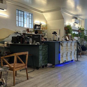 Anchor and Tree Coffee Roasting - Coffee Counter - Coffee Roasteries Near Me - Sacramento, California Anchor and Tree Coffee Roasting - Coffee Counter - Coffee Roasteries Near Me - Sacramento, California