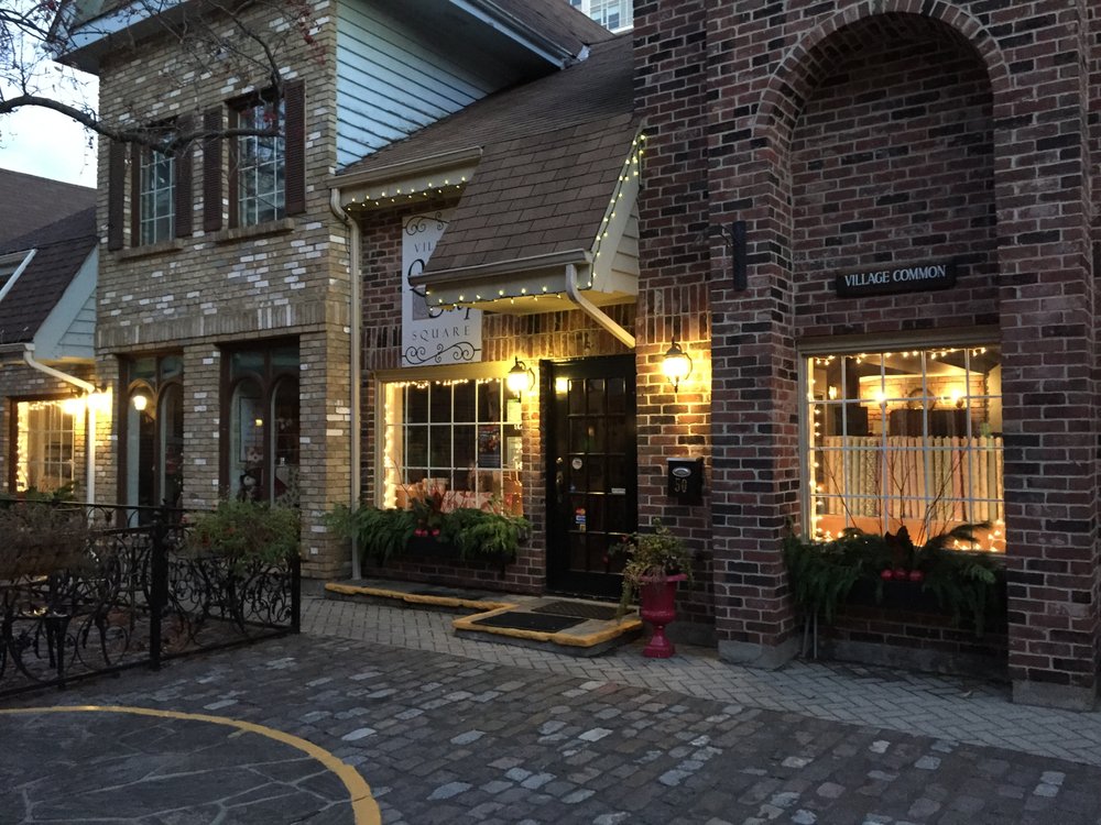 VILLAGE SQUARE QUILT SHOP Updated September 2024 422 Pearl Street