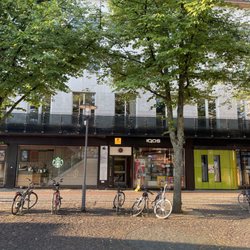 Radiologie am Luisenplatz - Radiologie am Luisenplatz Außenansicht Gebäudeeingang