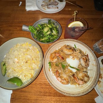 OBAO - Pad Thai, CRAB FRIED RICE, SAUTEED CHINESE BROCCOLI - Asian Fusion Near Me - New York, New York OBAO - Pad Thai, CRAB FRIED RICE, SAUTEED CHINESE BROCCOLI - Asian Fusion Near Me - New York, New York