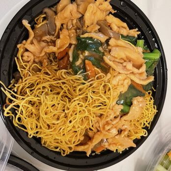 Seafood Palace - Chicken chow mein crispy noodle - Chinese Near Me - Temple City, California Seafood Palace - Chicken chow mein crispy noodle - Chinese Near Me - Temple City, California