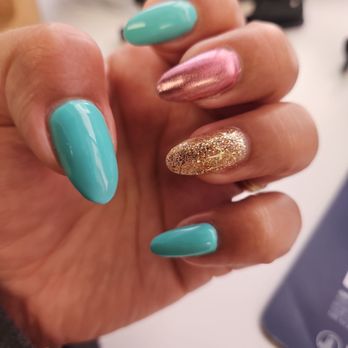 M Nail Bar - Nails done by Kenny - Nail Salons Near Me - HOWARD BEACH, New York