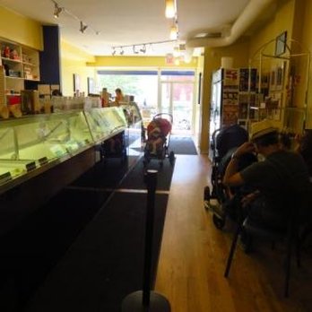 Ed's Real Scoop - Ice Cream & Frozen Yogurt Near Me - Toronto, Ontario