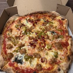 Lil Spicy pizza